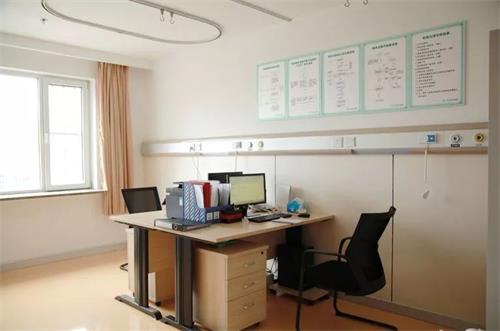 Crc去醫(yī)院推進(jìn)項(xiàng)目怎么穿合適？可以美甲染發(fā)嗎？(圖1)